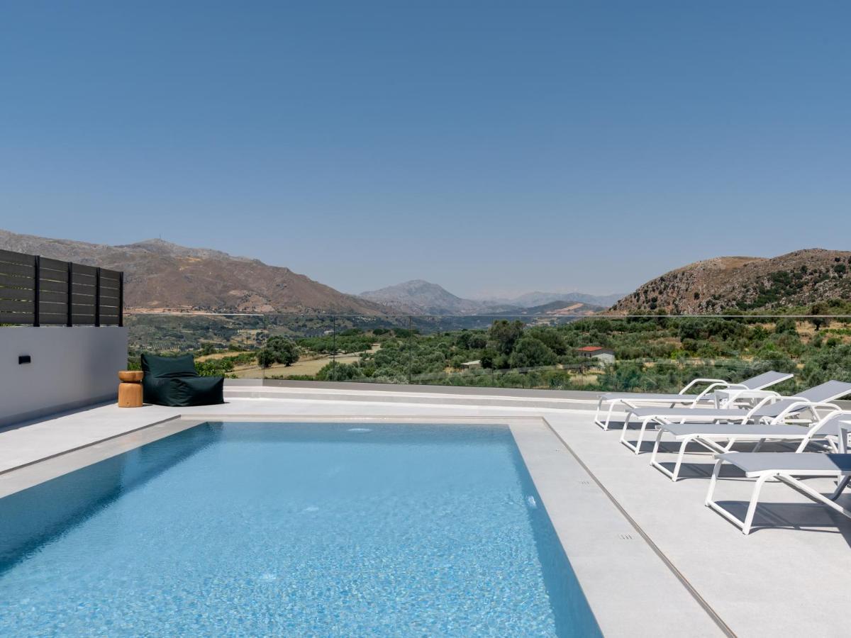 Eolides Villas , Quite Idyll Of Rural Bliss,By Thinkvilla Lambiní Exterior photo